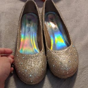 Hold and silver genes heels